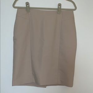 Khaki Ann Taylor pencil skirt. Size 8p